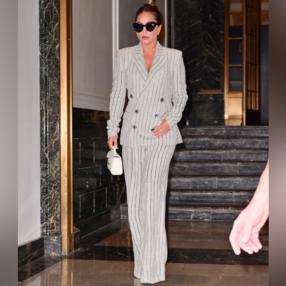 Zara Pants & Jumpsuits Zara Pinstripe Pantsuit Poshmark